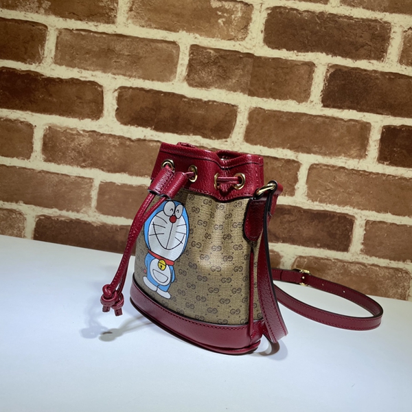 グッチバッグ正面デザイン